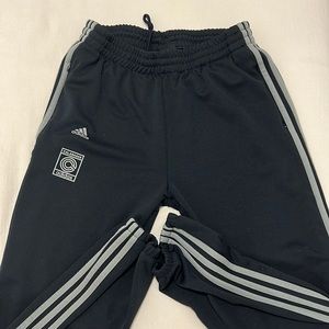 Adidas x Kanye West Calabasas sweatpants Sz M